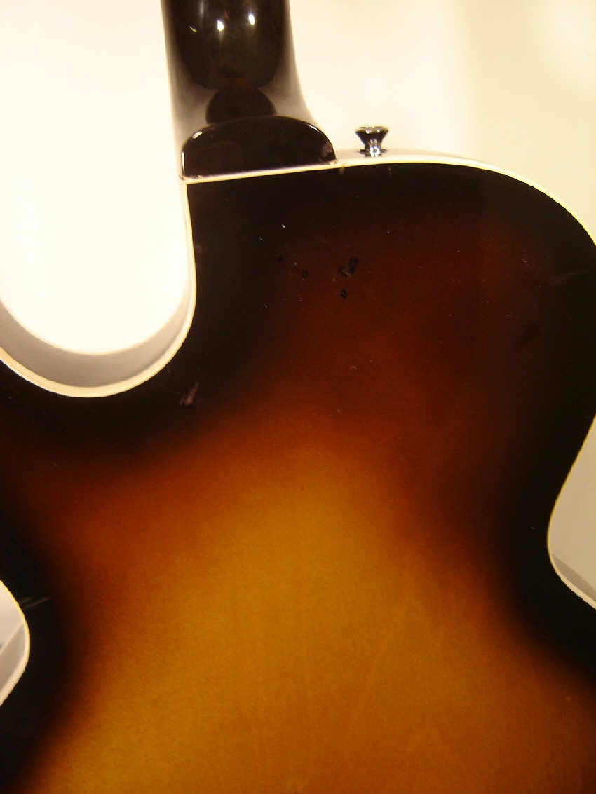 Gibson ES-135 Memphis-4.jpg